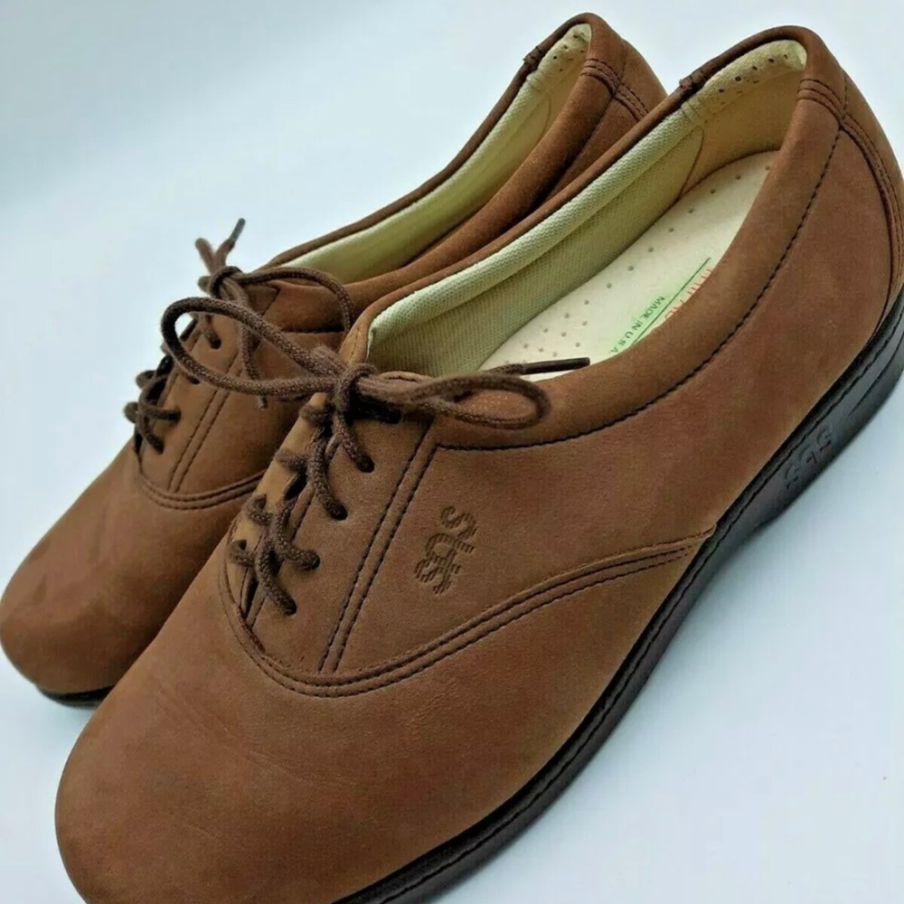 SAS 6.5W Whisper Nubuck Lace Up Oxford Mocassins